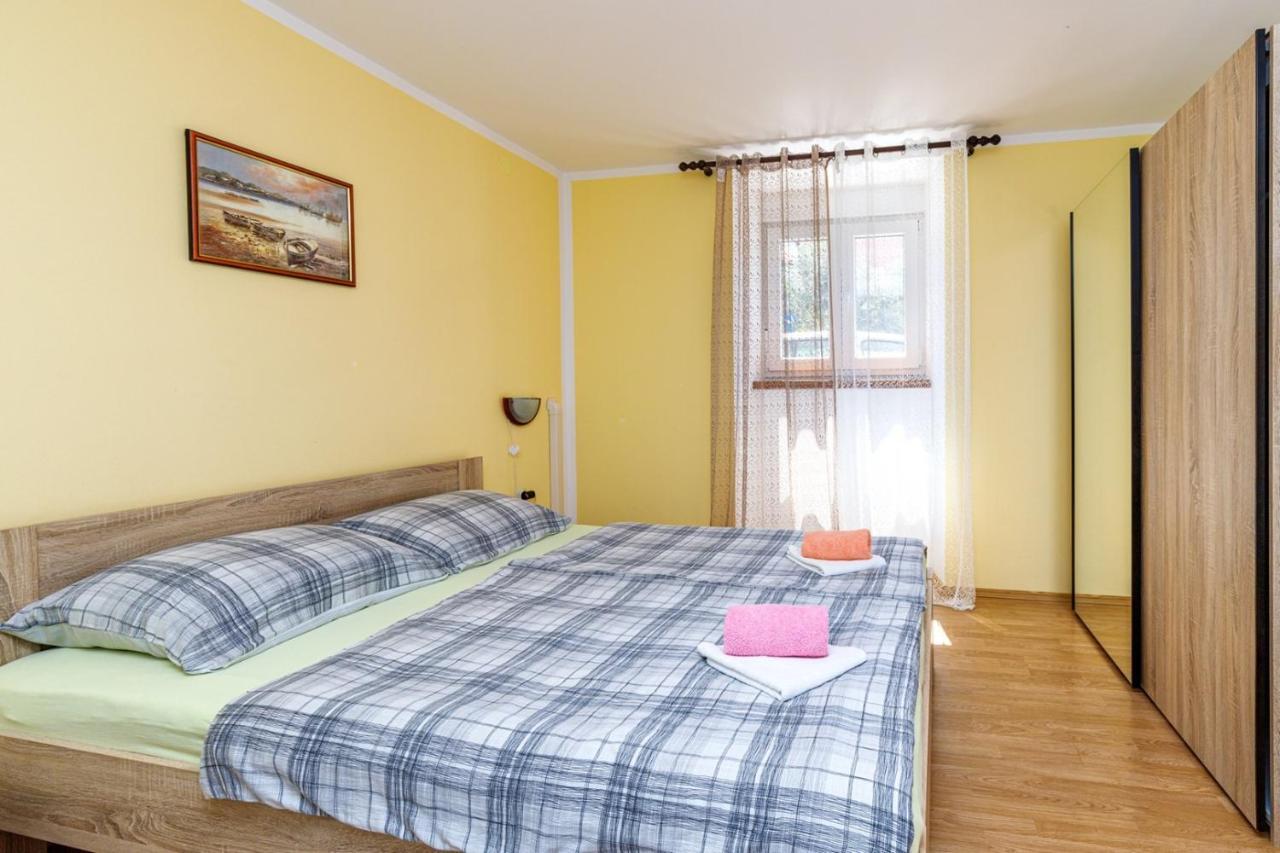 Apartments Mirjana Μεντουλίν Εξωτερικό φωτογραφία