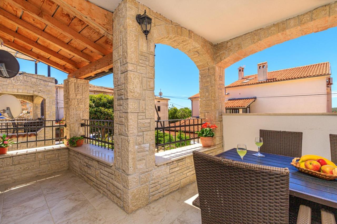 Apartments Mirjana Μεντουλίν Εξωτερικό φωτογραφία