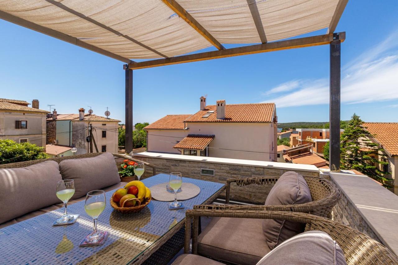 Apartments Mirjana Μεντουλίν Εξωτερικό φωτογραφία