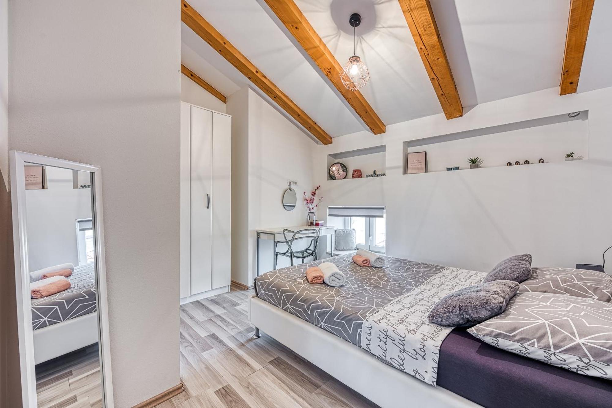 Apartments Mirjana Μεντουλίν Εξωτερικό φωτογραφία