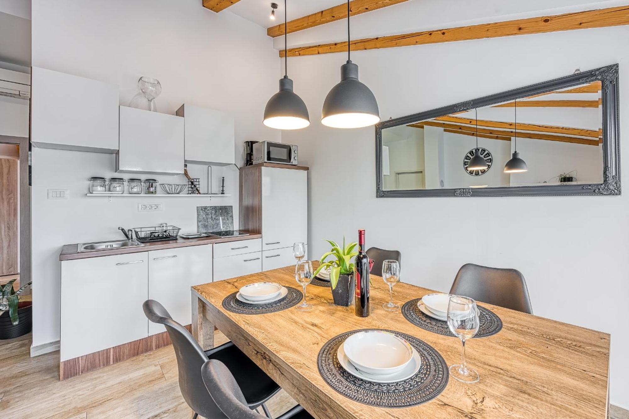 Apartments Mirjana Μεντουλίν Εξωτερικό φωτογραφία