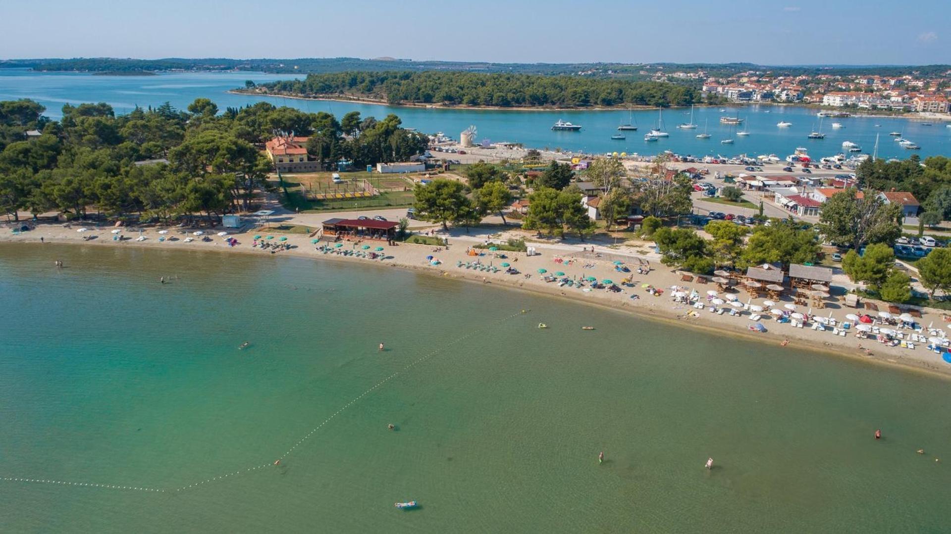 Apartments Mirjana Μεντουλίν Εξωτερικό φωτογραφία