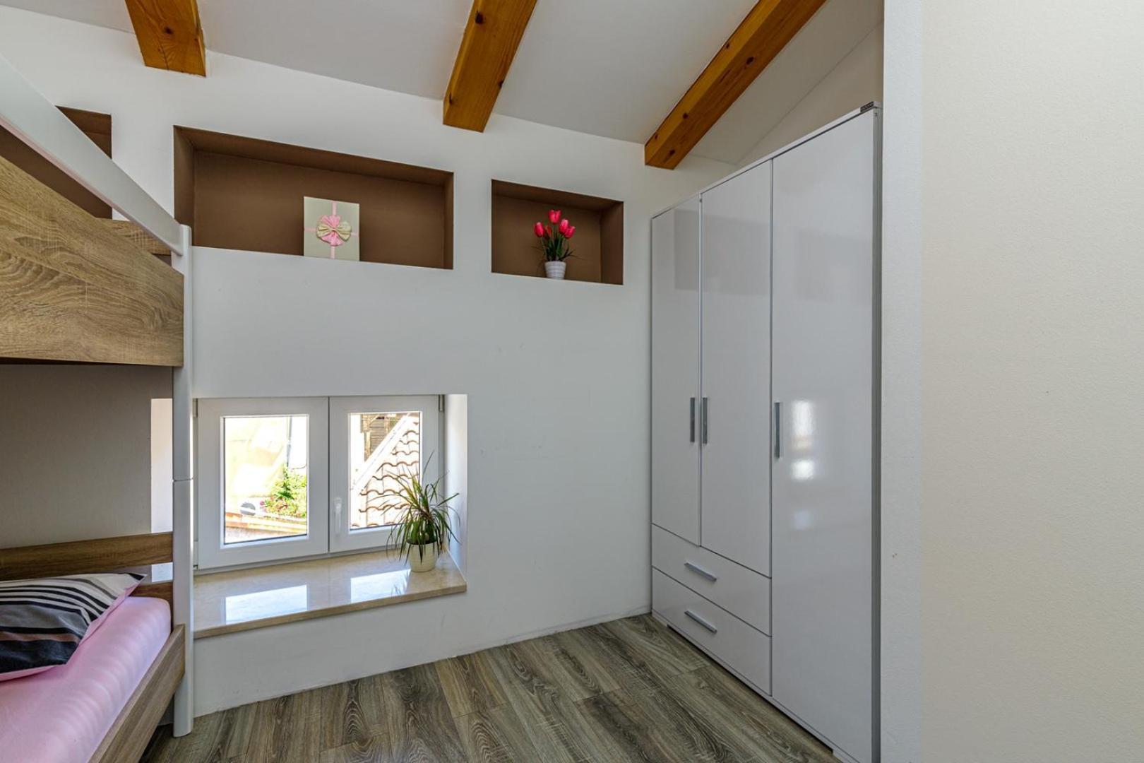Apartments Mirjana Μεντουλίν Εξωτερικό φωτογραφία