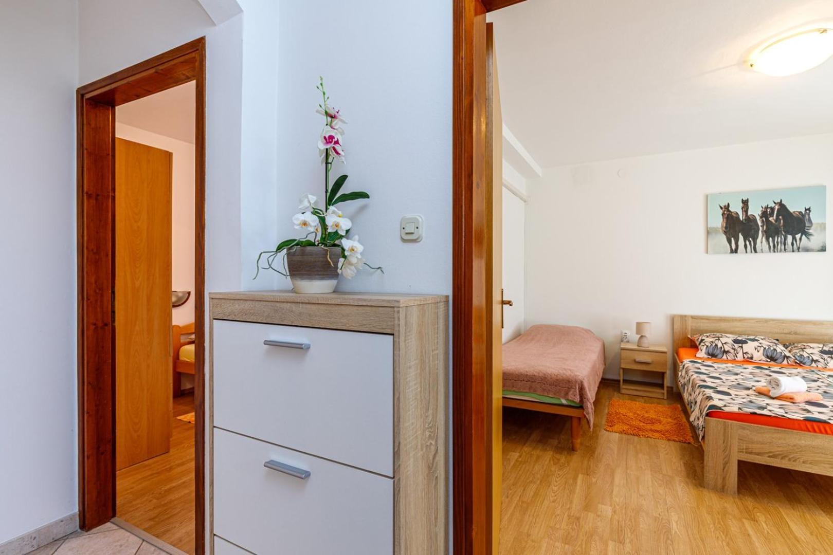 Apartments Mirjana Μεντουλίν Εξωτερικό φωτογραφία